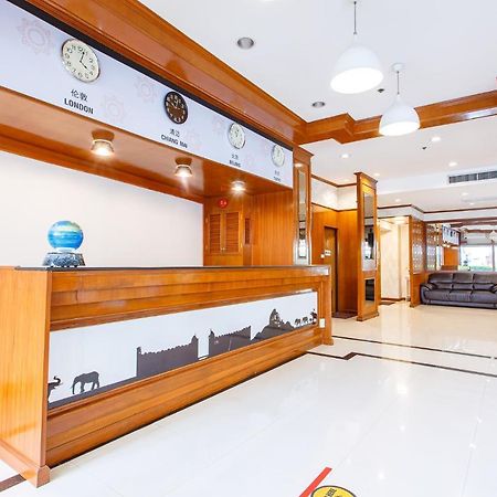 Fa Dragon Hotel Chiang Mai Buitenkant foto