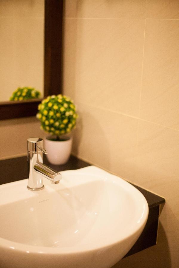 Fa Dragon Hotel Chiang Mai Buitenkant foto